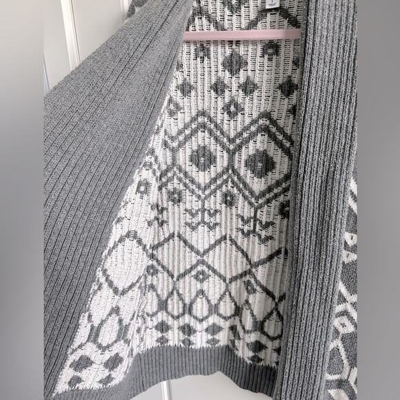 Old Navy Heavyweight Aztec open cardigan sweater-small - Picture 3 of 5